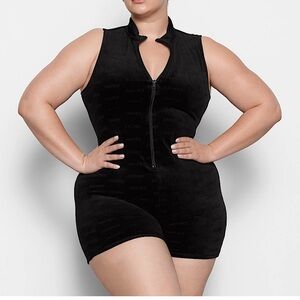 Skims Jumpsuit | Skims Logo Velour Short Onsie - Onyx - Size L